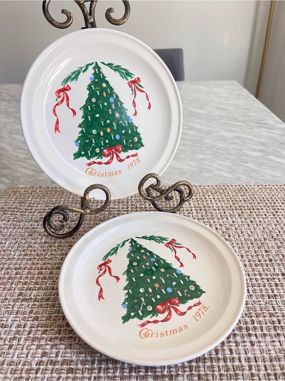 Vintage Christmas Tree Holiday Dessert Plate - Green/Red